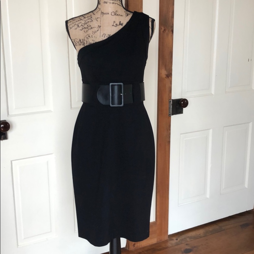 Kay Unger one shoulder black dress with belt 8